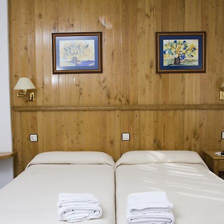 Hotel Restaurante Prado Boal Buitenkant foto